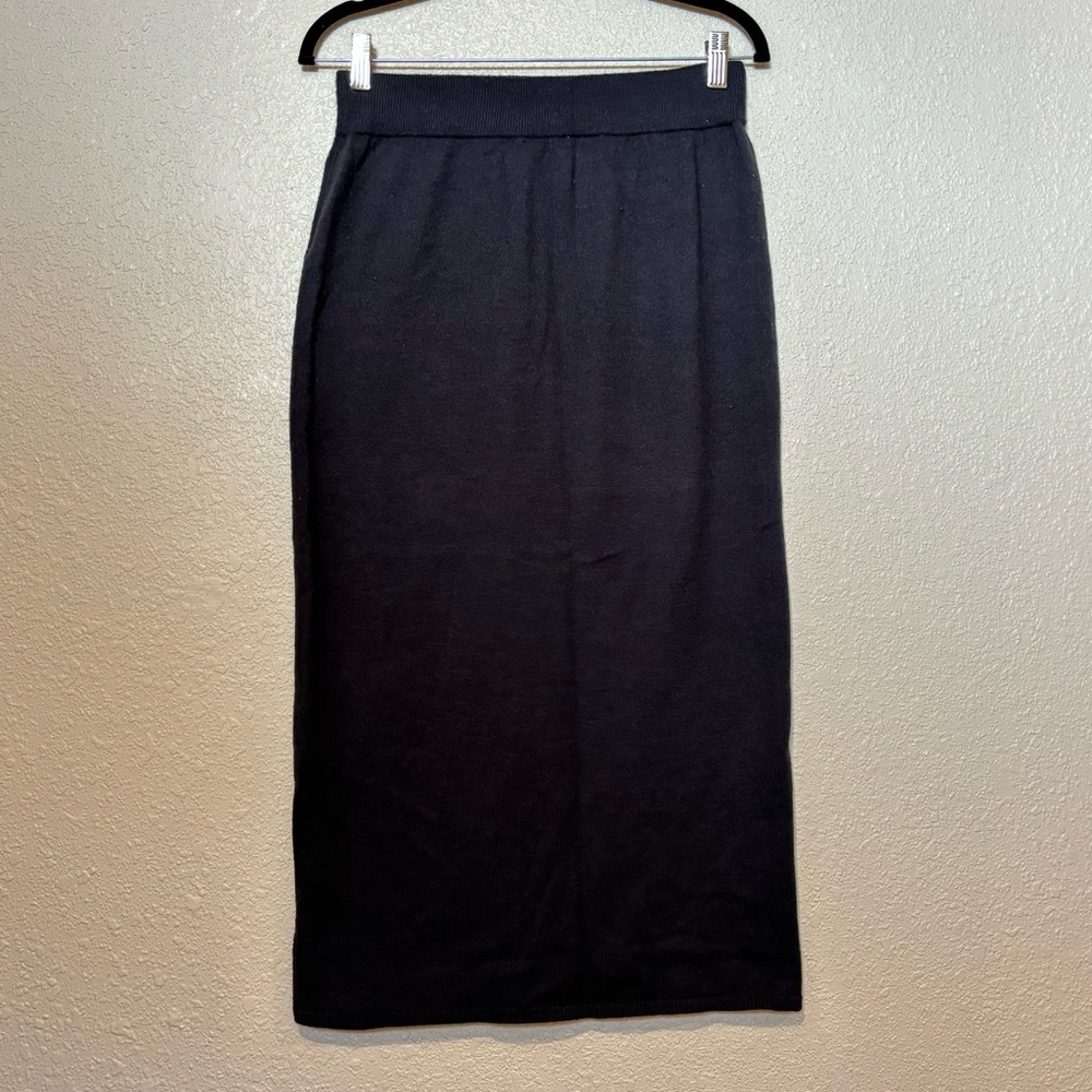 Callahan Knitwear Dark Gray Ribbed Sweater Midi Skirt with a Slit Large